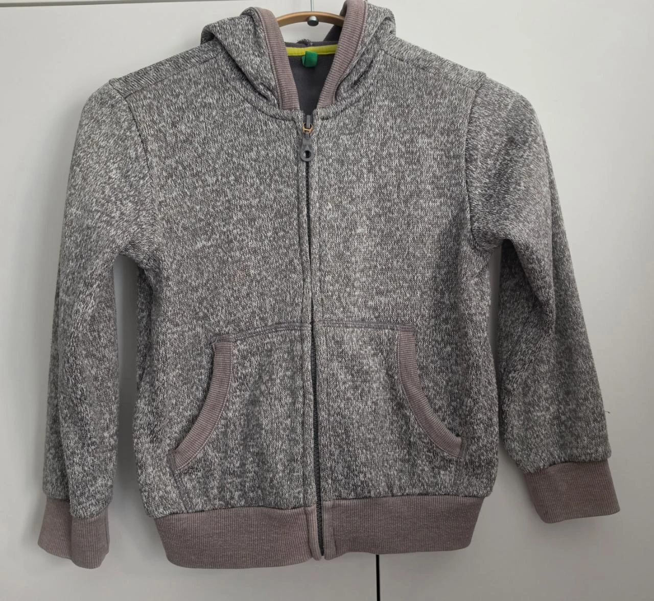 Sweat zippé Benetton, taille 7 ans